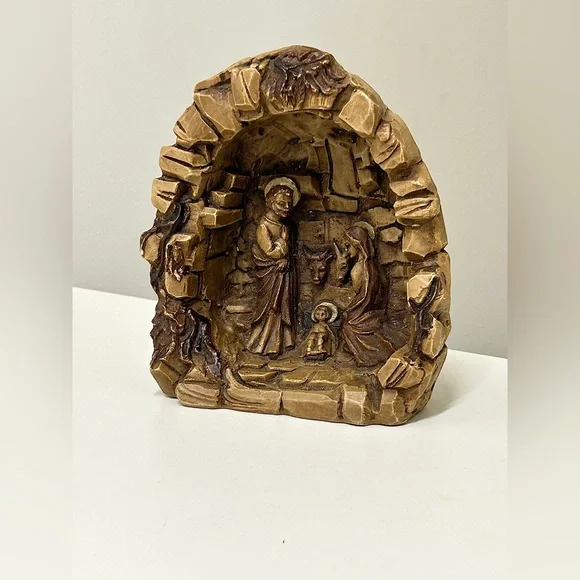 Mid Century Vintage Composite Grotto Enclave Christian Christmas Nativity Scene